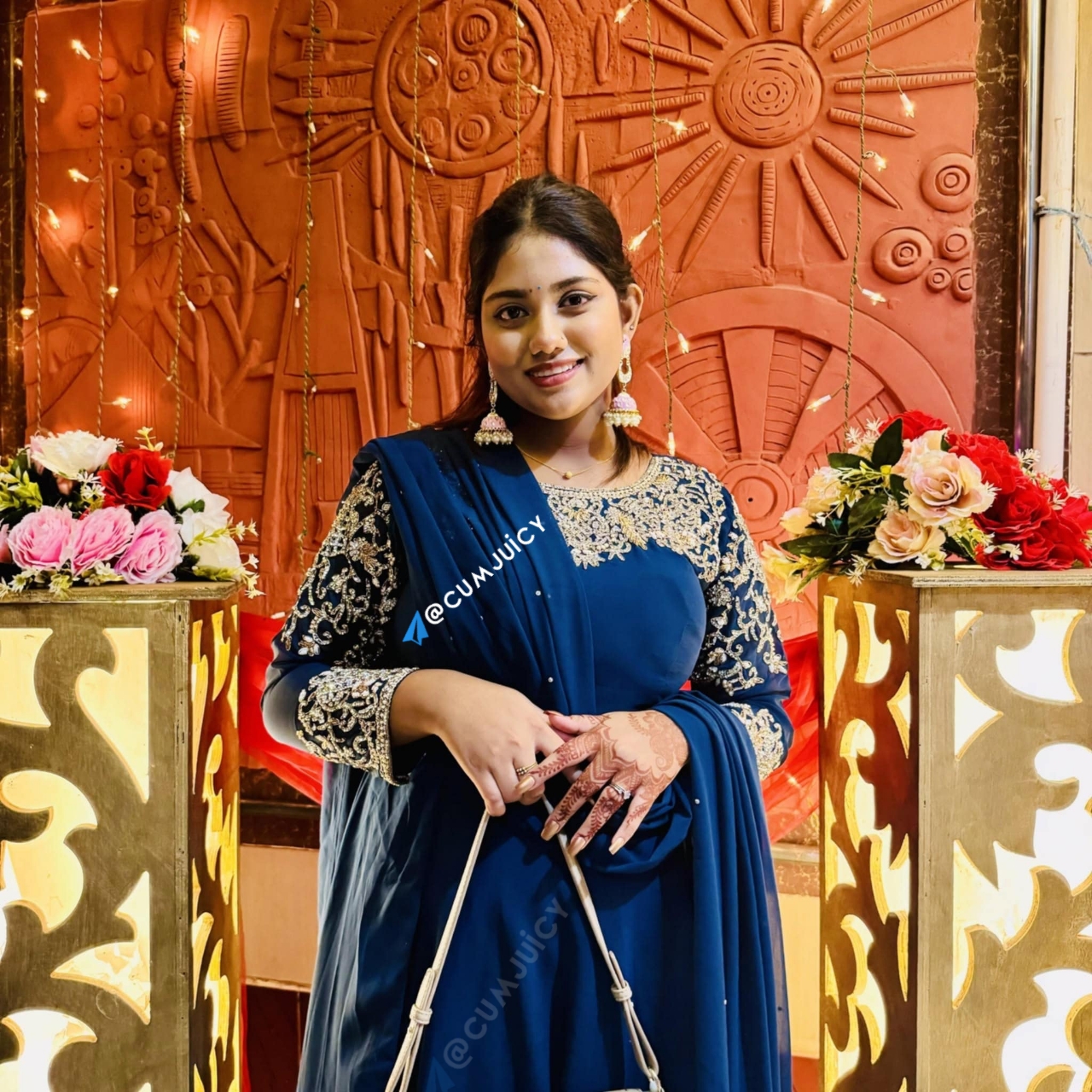 Beautiful Babe Showing Boobs