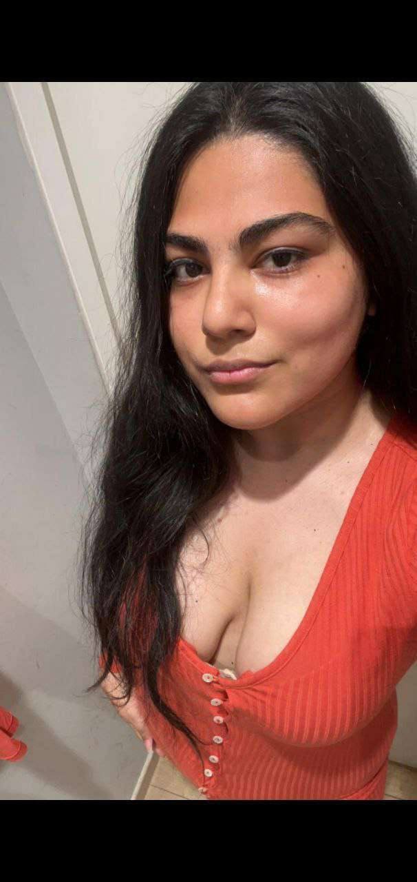 Hot Wife Sucking Dick