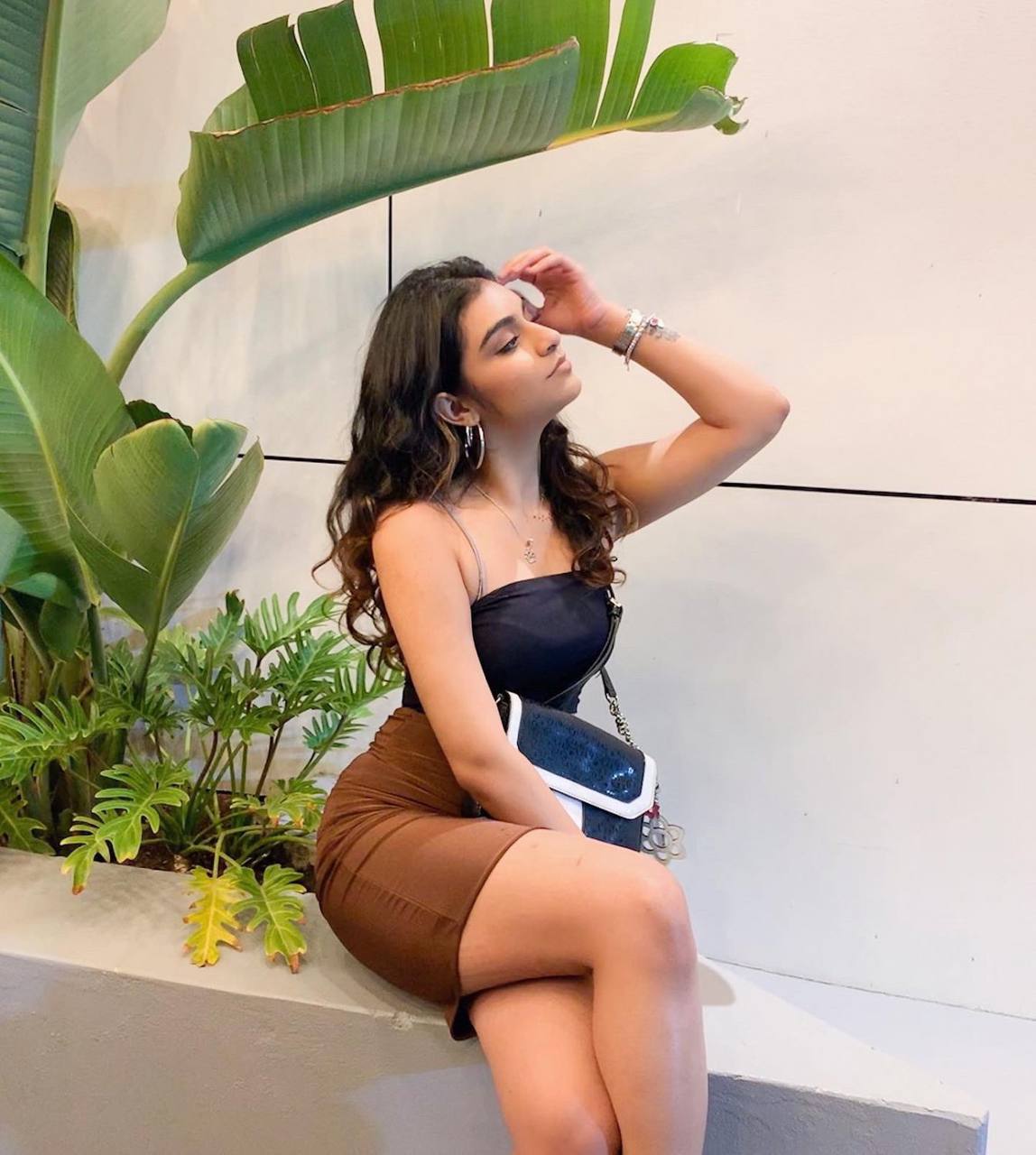 Beautiful Horny Babe Fingering