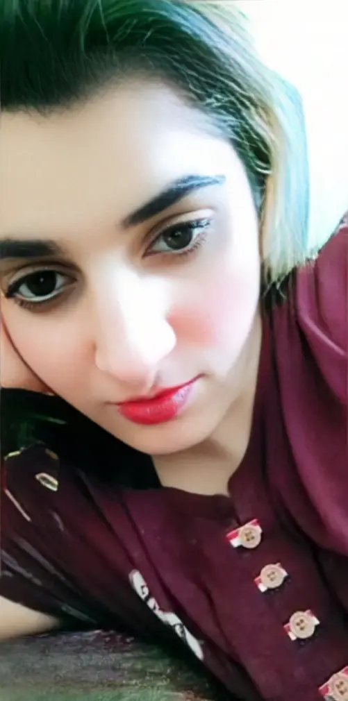 Hot Pakistani Chamet Model Manoji Spreading her Pussy and Ass Wide on Camera